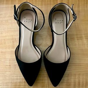 Great low heel shoes!